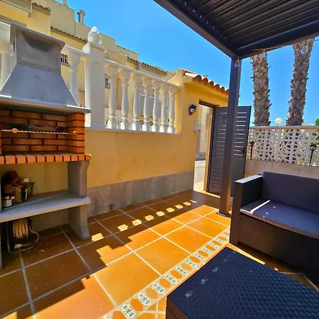 Lägenhet Casa Mar: Terraza Y Piscina Junto Al Mediterraneo