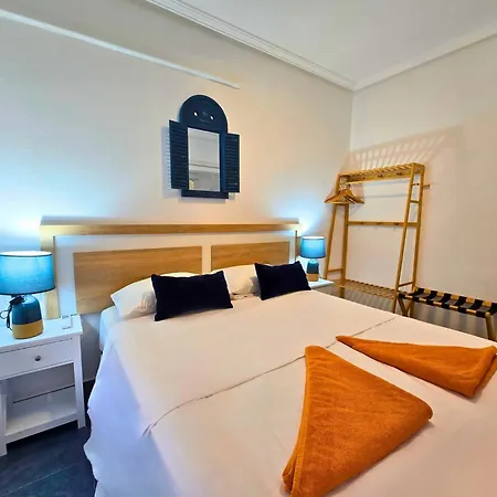 Апартаменты Casa Mar Terraza Y Piscina Junto Al Mediterraneo Торевьиа