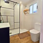 Casa Mar: Terraza Y Piscina Junto Al Mediterraneo Торевьиа