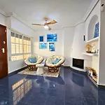 Апартаменты Casa Mar: Terraza Y Piscina Junto Al Mediterraneo Торевьиа