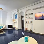 Casa Mar: Terraza Y Piscina Junto Al Mediterraneo